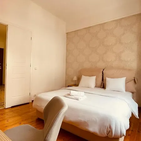 Daisy Apartment 15 Min To Acropolis Athens Exterior photo