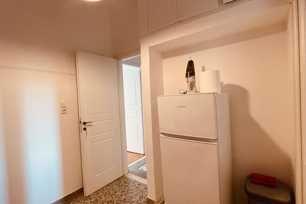 Daisy 15 Min To Acropolis Apartment Athens